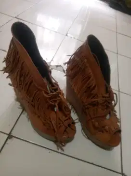 Sepatu second berkualitas