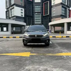 ‼️DP 25 JT‼️SUZUKI SX4-CROSS HB AT MOBIL TERAWAT & SIAP PAKAI.