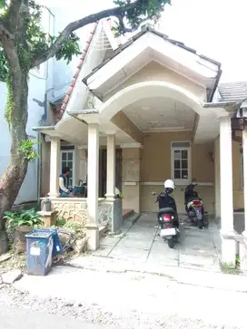 Dijual Rumah belakang Aeon mall Sentul City