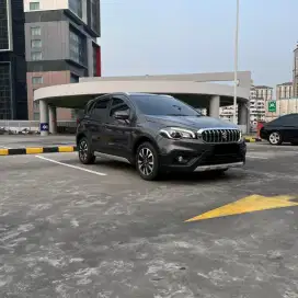 ‼️DP 25 JT‼️SUZUKI SX4-CROSS HB AT MOBIL TERAWAT  & SIAP PAKAI.