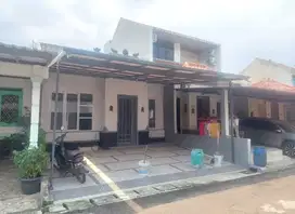 Dijual rumah di Perumahan Taman Ubud Karawaci Tangerang