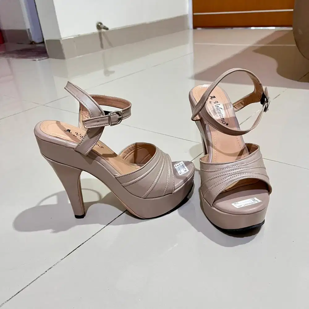 High Heels Platform Tali Gelang Warna Nude