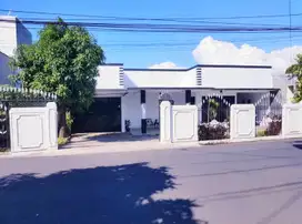 DI JUAL RUMAH USAHA WINAGUN MANADO