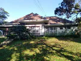 Rumah Luas Besar Terawat Mainroad Di Cipaganti Kota Bandung