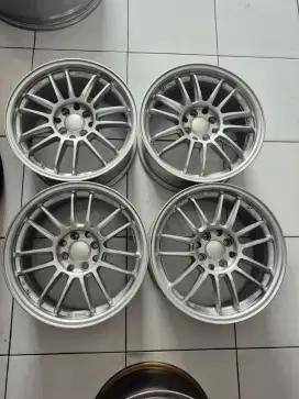 Velg volk rays Re30 R16 pcd 4×114.3/100 lebar 7 et35 ..4pcs