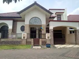 Rumah Nyaman Area Eksklusif di Permata Jingga Suhat Malang