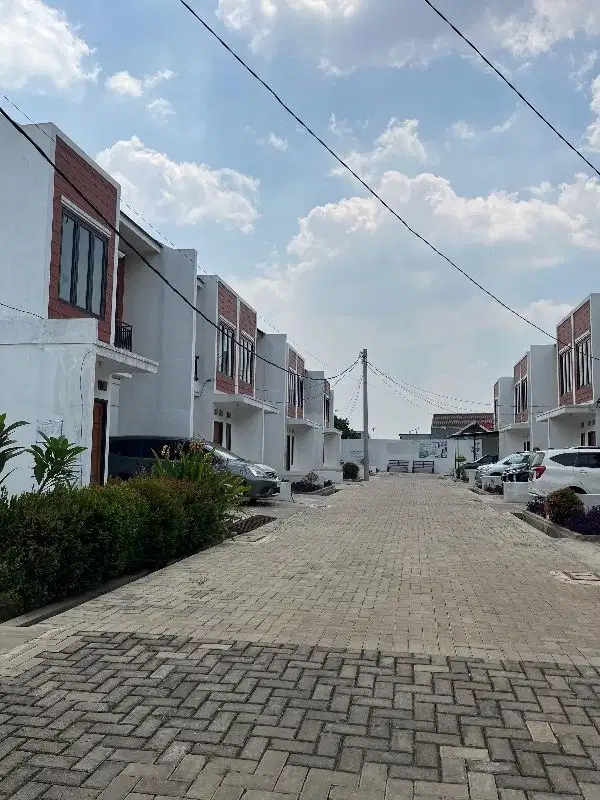 Rumah Baru Siap Huni Dalam Cluster Area Rawalumbu Kota Bekasi