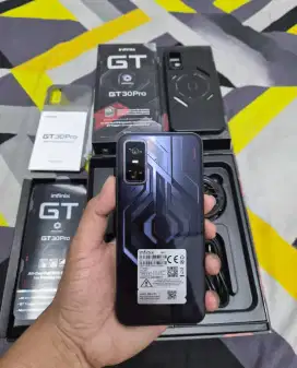 Infinix 30 pro 8/256GB + Geming kit