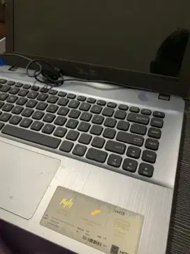 Jual cepat bu, laptop asus x442b