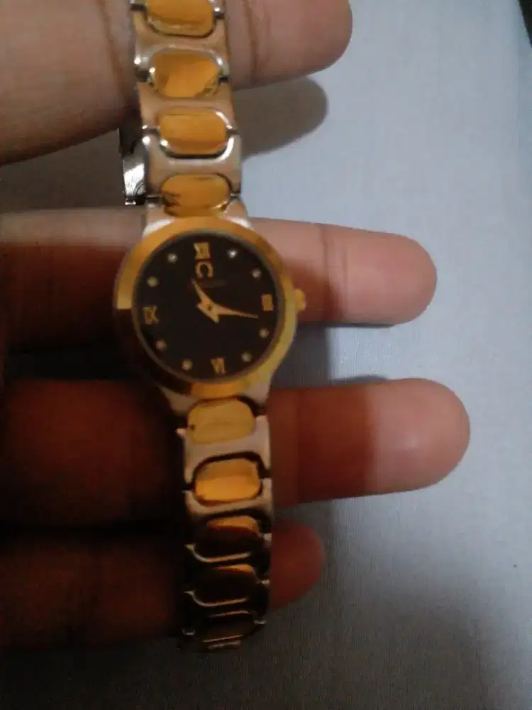 Jam Tangan Wanita Dan Pria
