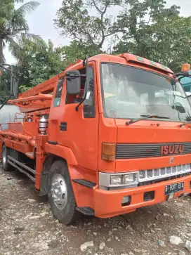 ISUZU POMPA BETON