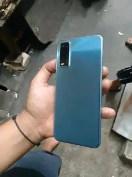 Vivo y20s 8/128 retak