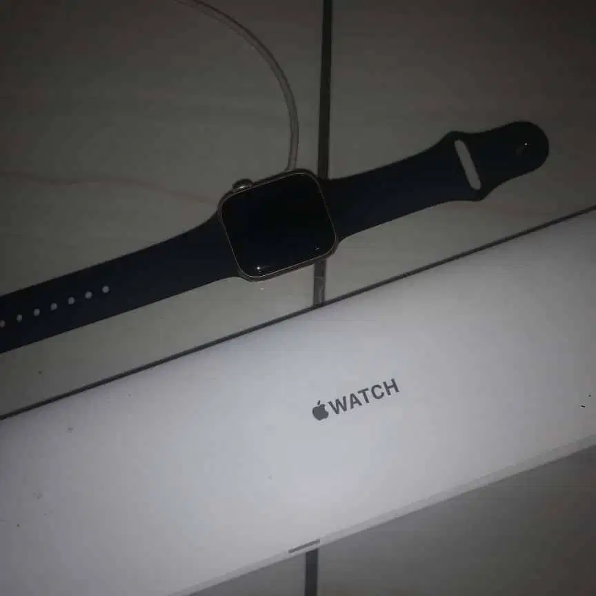 Apple Watch Series 5 Gold Pink 40mm
