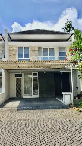 DISEWAKAN RUMAH ROYAL RESIDENCE 3KT KOSONGAN WIYUNG DEKAT PAKUWON MALL
