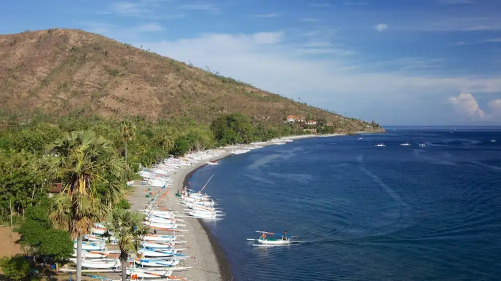 Absolute Beachfront Commercial Zoning Freehold Land of 2,770 Sqm with 65 meter wide beachfront In Amed