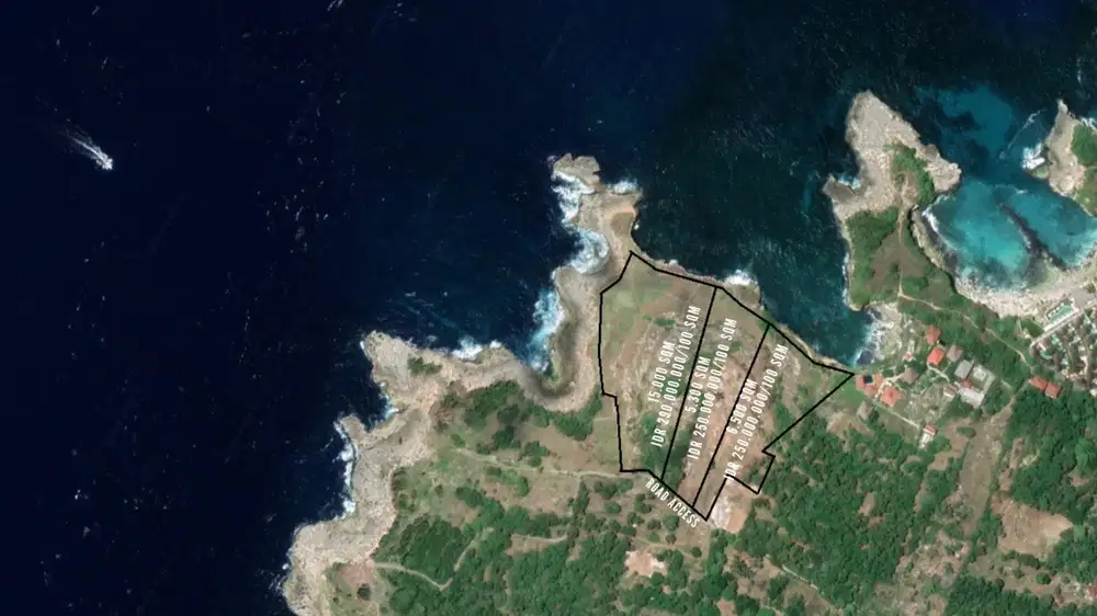 Freehold - Oceanfront Paradise Spectacular Land for Sale on Ceningan Island with Sunset Views