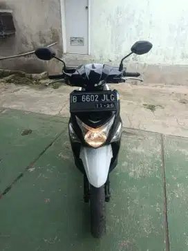 Honda beat pop hitam 2016