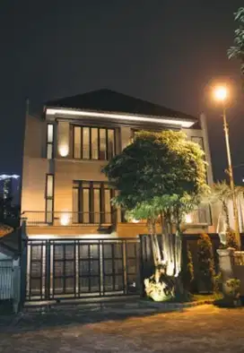 Dijual Rumah Baru di Hang Lekiu Kebayoran baru Lokasi Bagus
