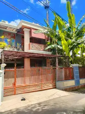 Dijual Rumah di Tuludong Daerah SCBD