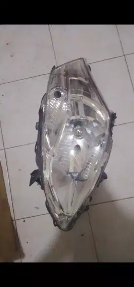Sparepart mika lampu mobil
