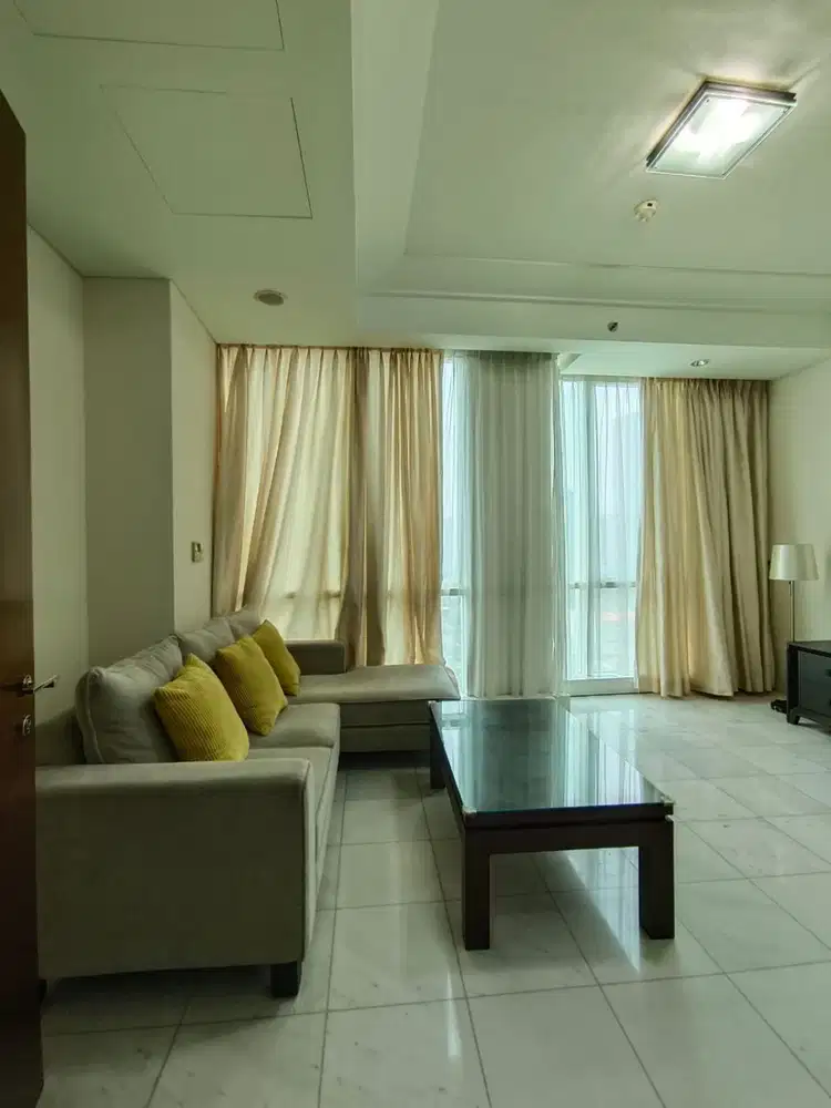 Disewakan Modern Luxury The Peak Apartment in Strategic Location Kuningan, Jakarta Selatan – 2BR Fully Furnished