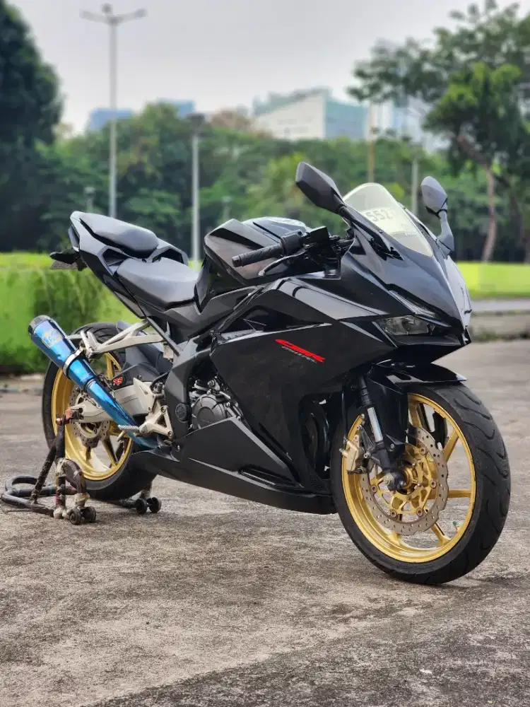 Honda CBR250RR NON ABS Black