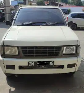 Isuzu Panther Pickup 2011