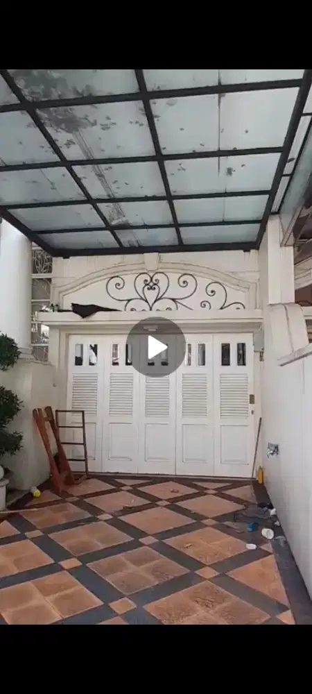 Pintu besi garasi Wina 5 daun