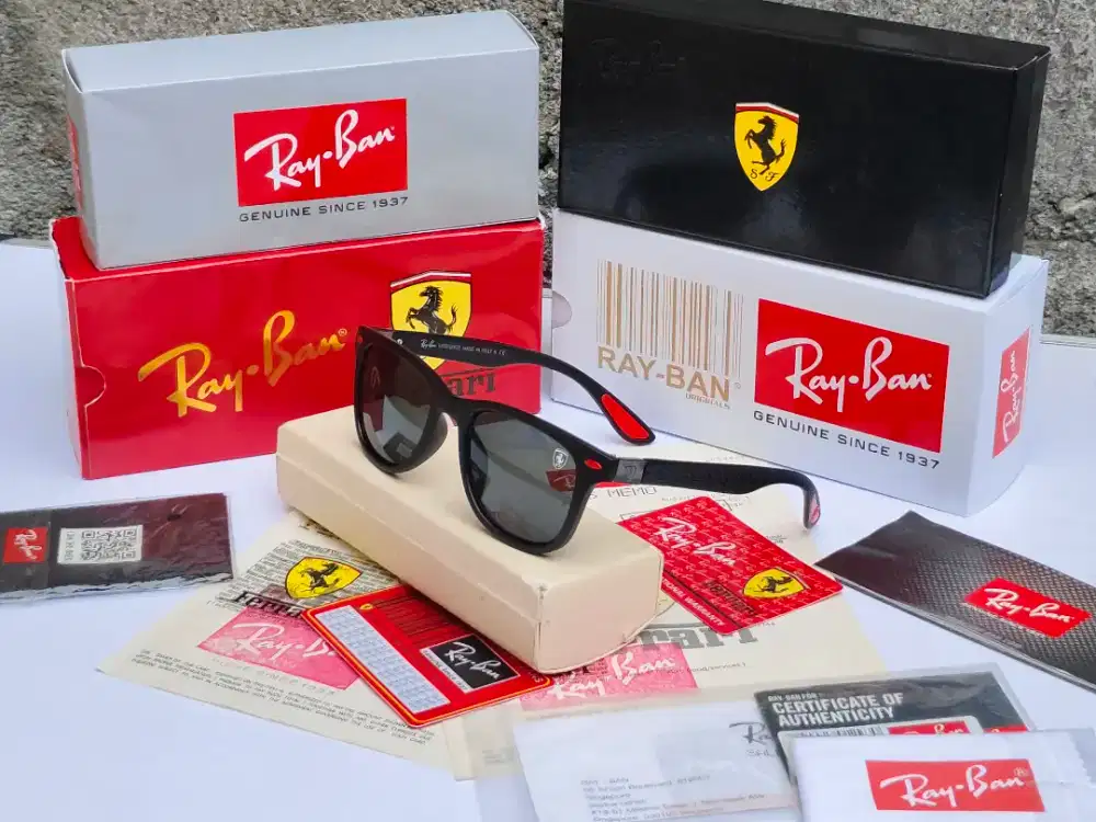 JUAL # KACAMATA RAY - BAN FERRARI # ORIGINAL BEKAS # SEPERTI BARU