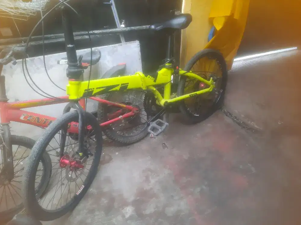 Sepeda Lipat IZI Q5