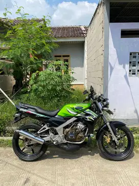 Kawasaki Ninja R 2013