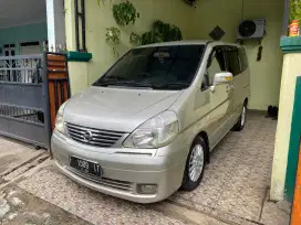Dijual Nissan Serena 2.0 HWS Metic 2004