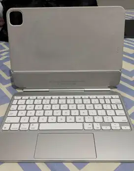 Apple Magic Keyboard M4 Like new