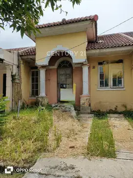 Rumah 1 Lantai Perlu Perbaikan Di Cluster Sriwijaya Simpruk