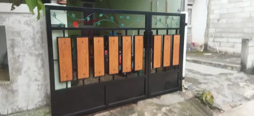 Pagar minimalis