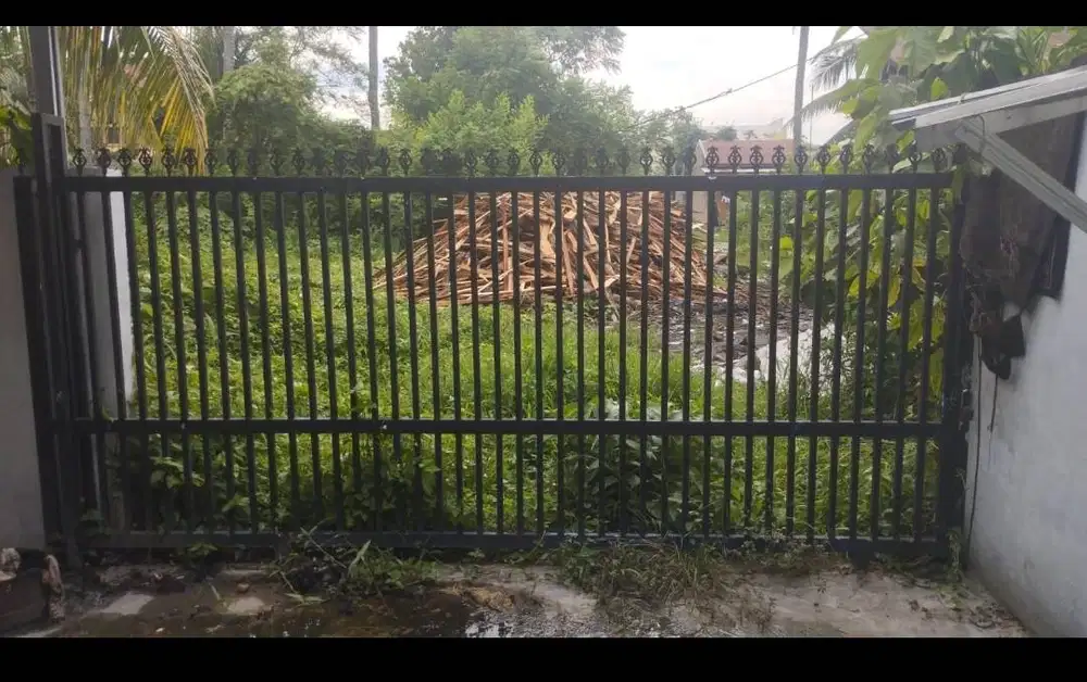 Jual pagar rumah