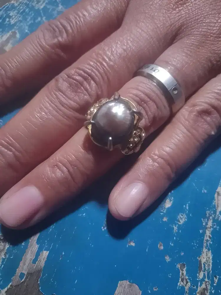 Batu mutiara asli