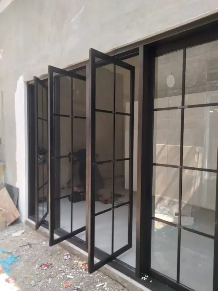 Jasa pembuatan kusen aluminium