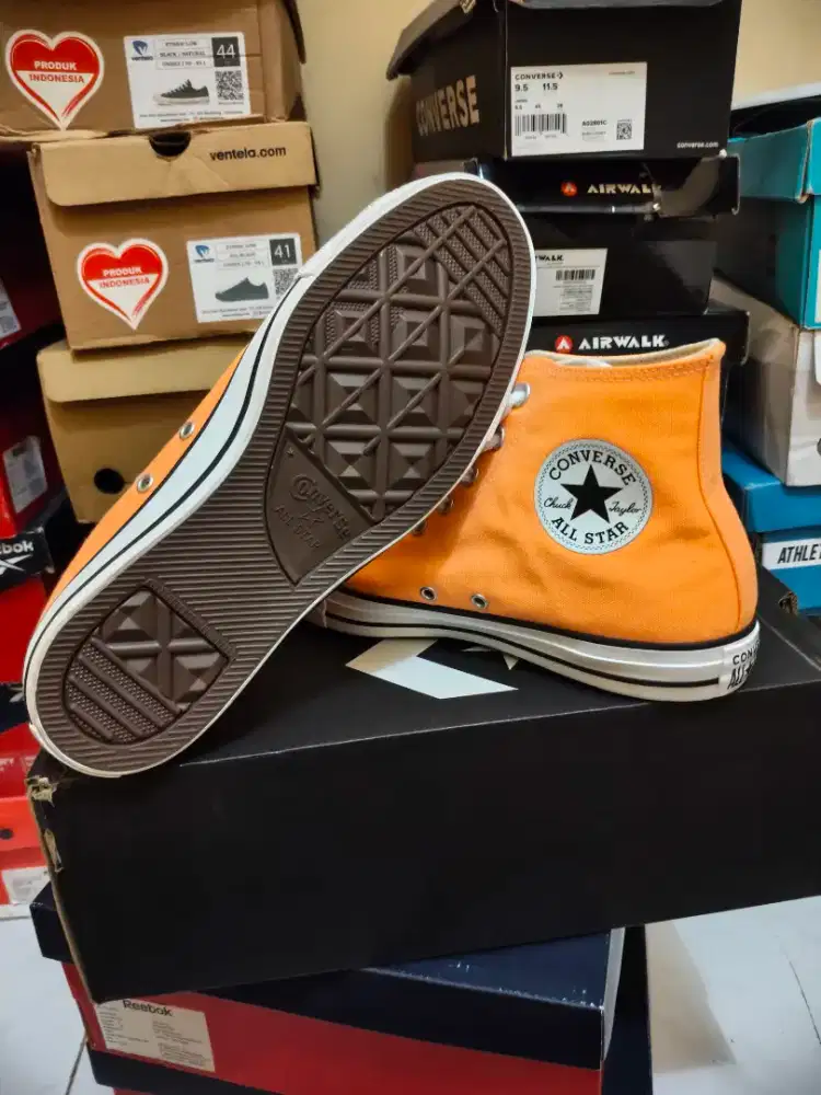 Sepatu Casual Converse HI Men's Shoes