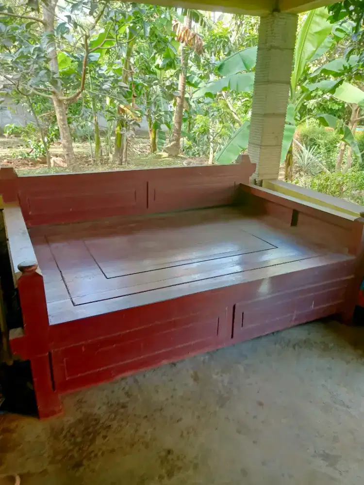 Dijual cepat BU satu buah Bale bengong untuk santai