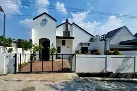 RUMAH MEWAH ALA VINTAGE SARIWANGI BANDUNG UTARA.