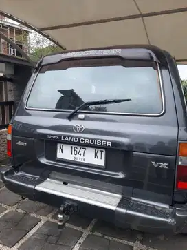 TOYOTA LAND CRUISER