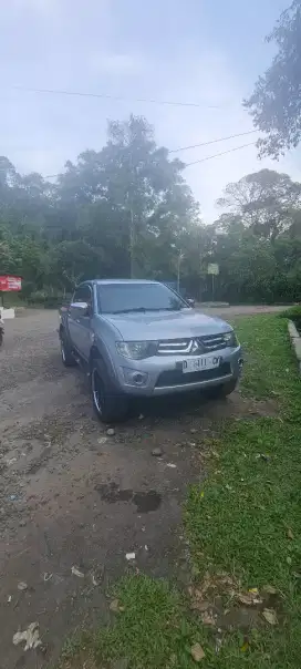 Strada GLS 2.5 4x4 MT