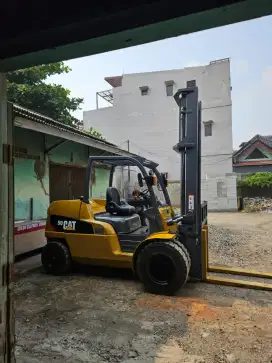 Forklift Caterpillar 5 Ton,Tiang 5 Meter,Matic,Low HM,S6S,Tahun 2018