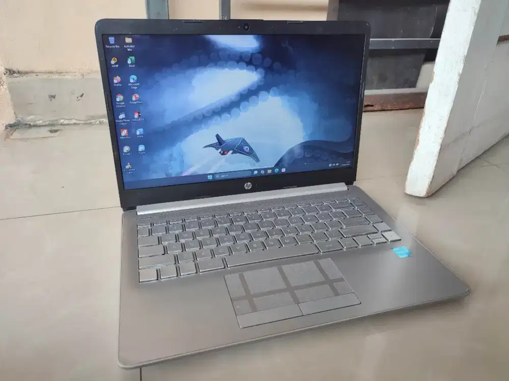 Hp pentium silver n6000 quadcore ram 8gb ssd 256gb sehat siap pakai