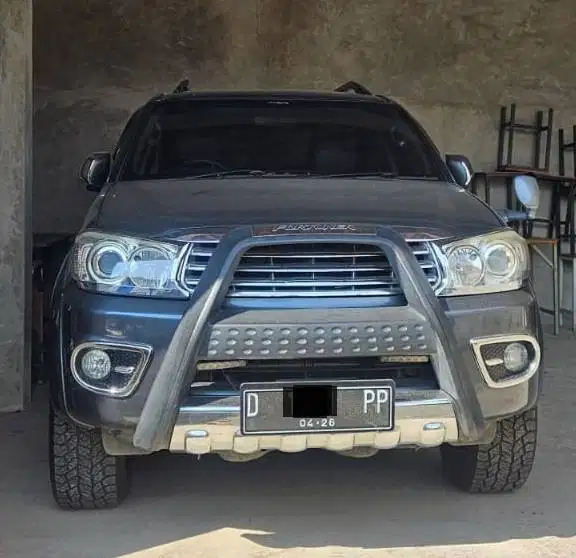 TOYOTA FORTUNER 2011