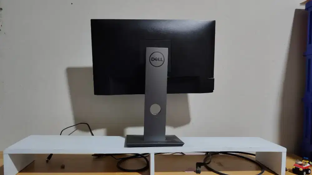 Dijual Monitor PC DELL 24 inc