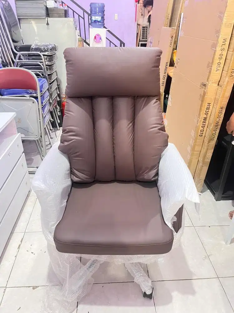 Kursi direktur sofa