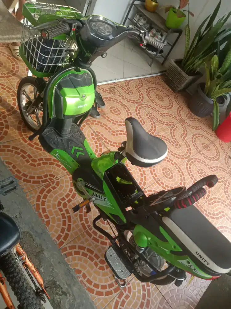 Sepeda listrik merk Unity sport