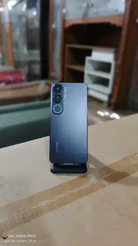 vivo V40 lite 8GB / 256GB fingerprint on, face id on, batere masi awet